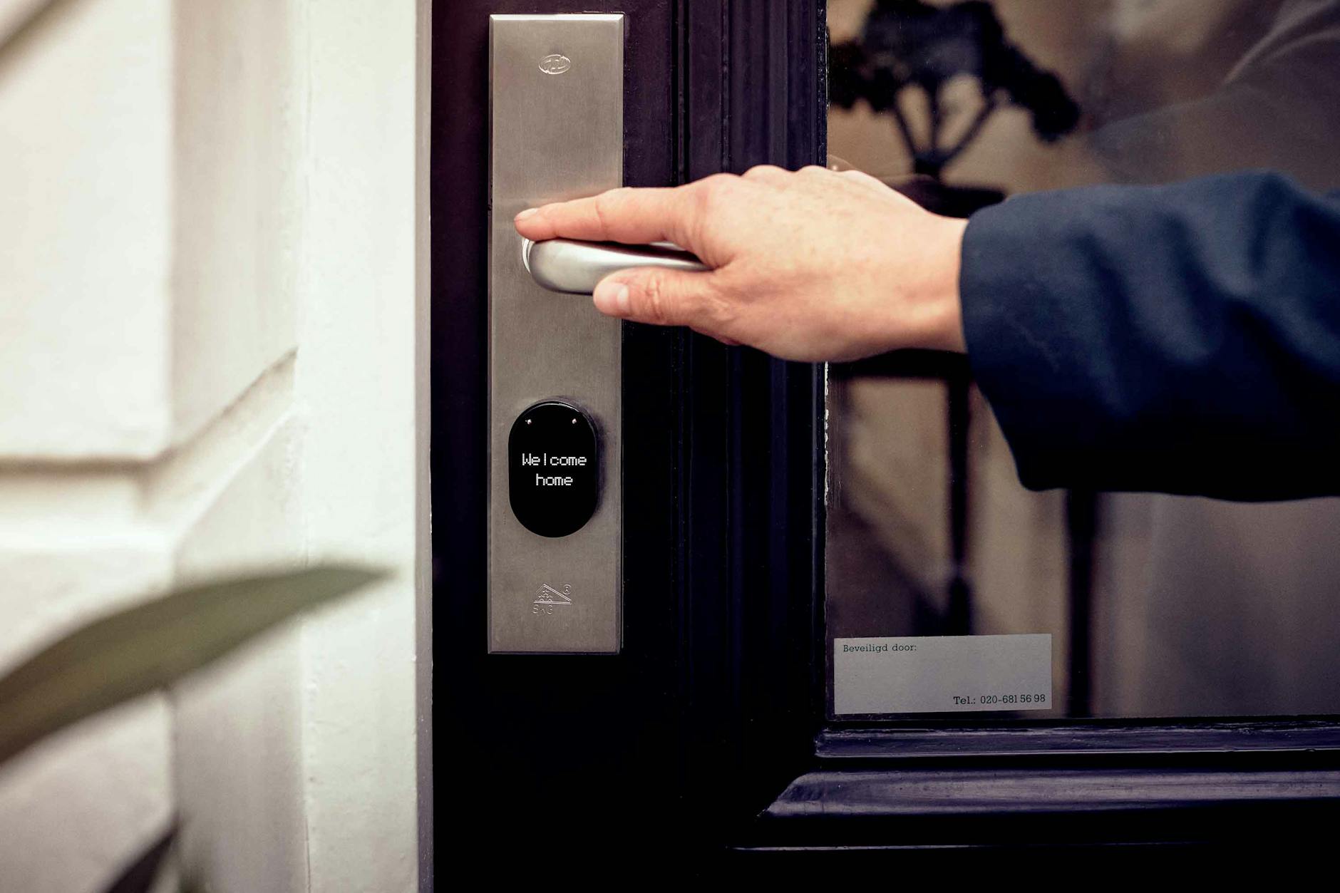 Best Smart Locks for Apartments 2026: Complete Buyer’s Guide