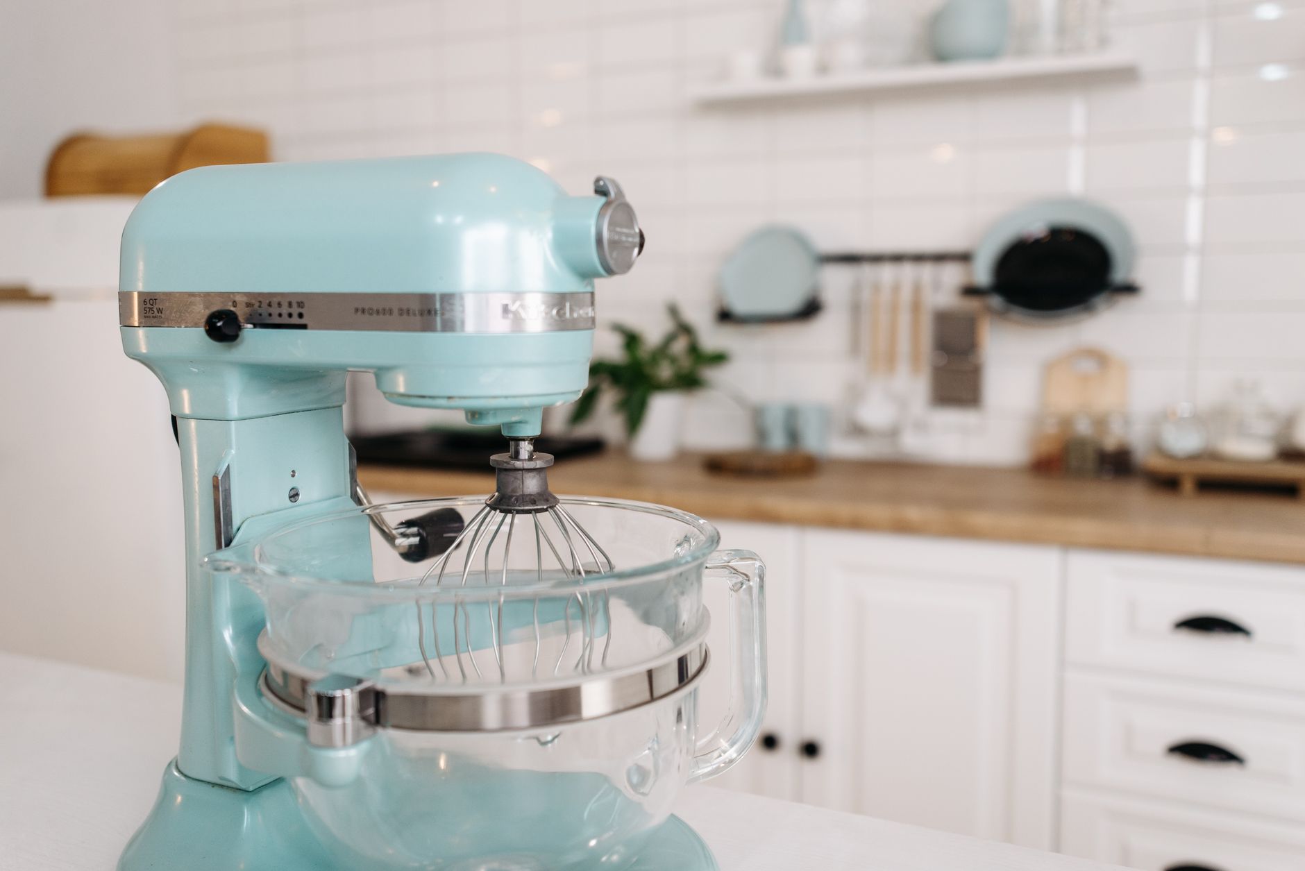 Best KitchenAid Stand Mixers for Home Bakers and Property Staging 2026